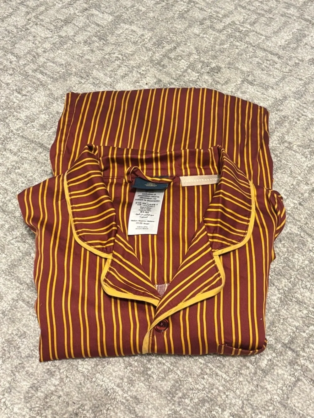 Pottery Barn Harry Potter Gryffindor 100% Organic Cotton Pajama Set | Medium